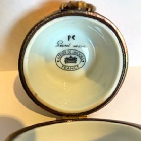 Vintage Limoges French Peint Main Porcelain Wine Barrel &4 Bottles Trinket Box - Picture 5 of 8